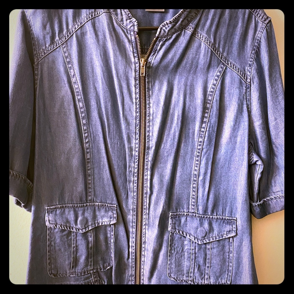 Lightweight NY&Co zip up chambray jacket sz lrg